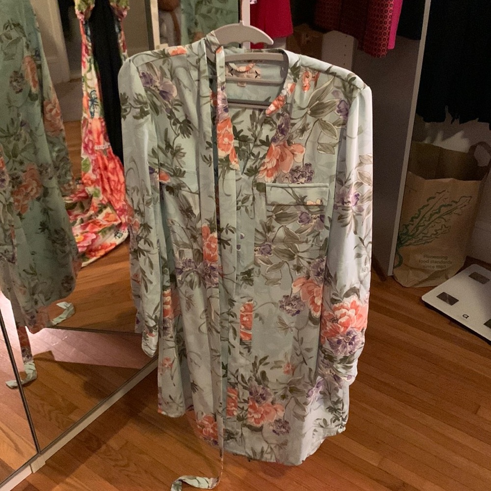 Beautiful spring shirt dress by Nannette lepore.